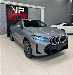 بی ئێم دەبڵیو X6